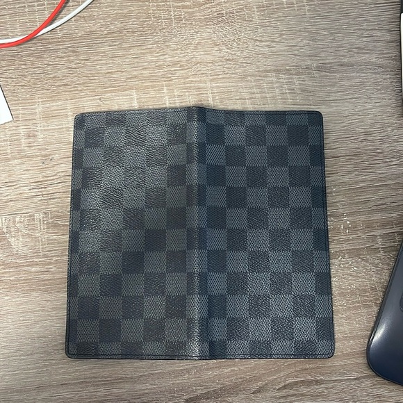 LV Damier Graphite Wallet Brazza UNISEX - Picture 4 of 8
